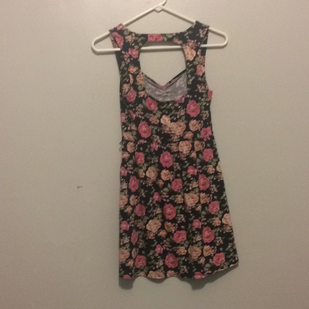 Dress - Picture 2 of 2